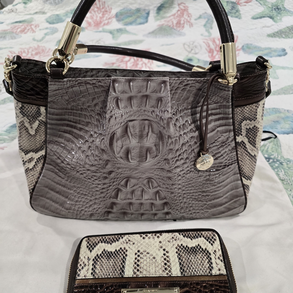 Brahmin Sophisticated Gray Shoulder Bag - Picture 2 of 3